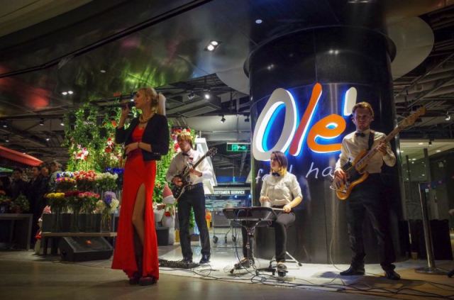 杭州这家自带“牛扒吧”的Ole’精品超市足足可以逛上三天三夜