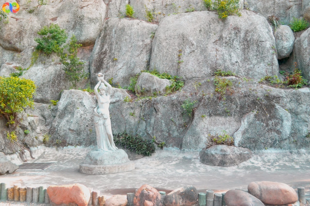 你愿意陪我走过春夏秋冬,你愿意陪我走一条很长的路吗中文