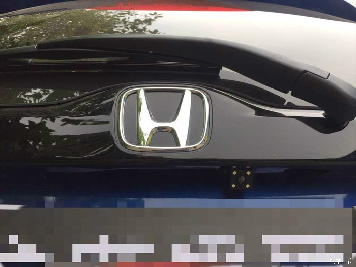 蓝色的飞度为什么便宜,蓝色飞度好看吗