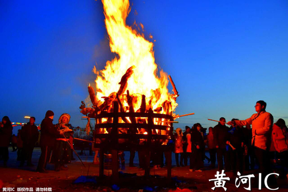 閮藉叞钂欏彜鏃忎妇琛岀キ鐏妭,钂欏彜鏃忓悓鑳炵殑姘戜織椋庢儏
