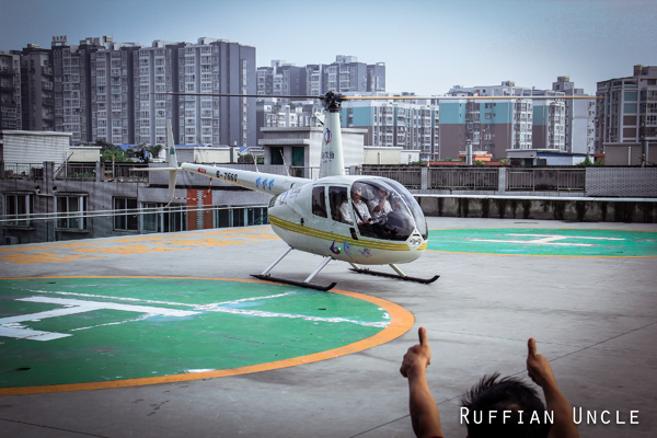 拥抱屋顶，让我们做一场离天空很近的梦