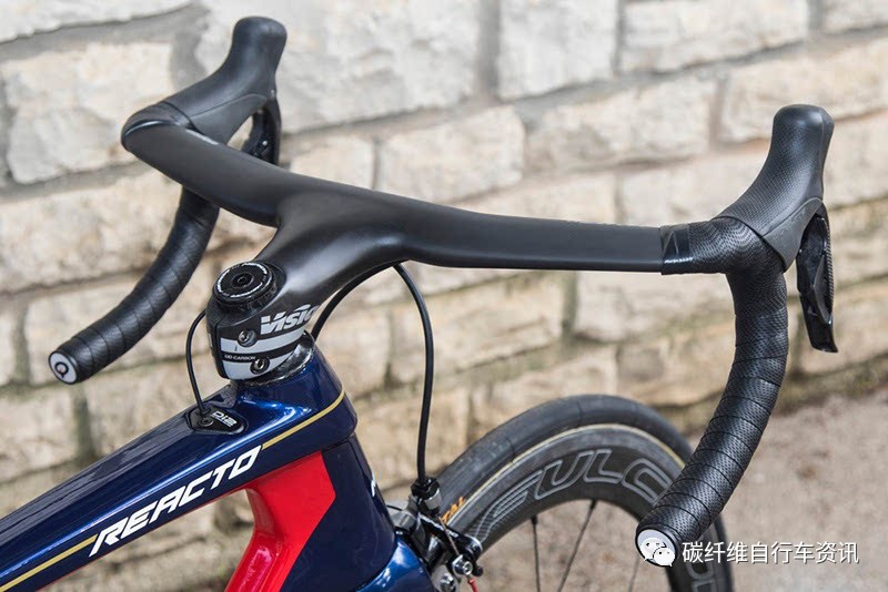 闪电vs战戟,闪电vs塔克