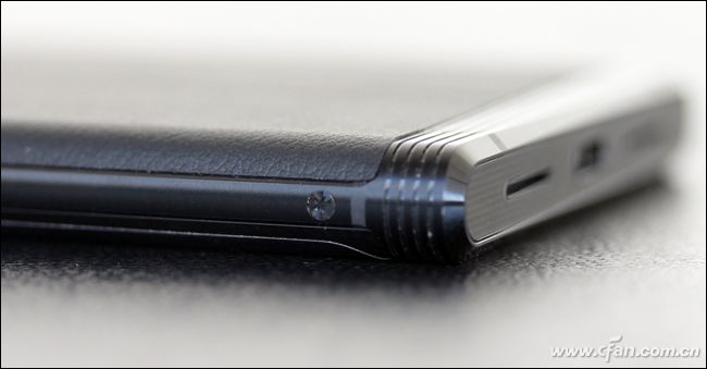 金立6999元,499元的金立手机2012年