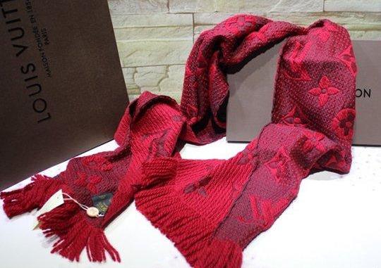 围巾穿出时髦范,时髦的围巾系法