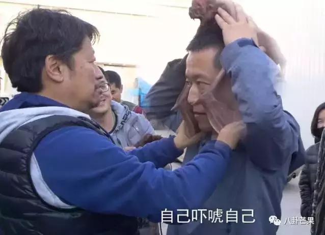 要被靳东的角色蒙蔽了双眼，他本人只有四岁，不能再多！