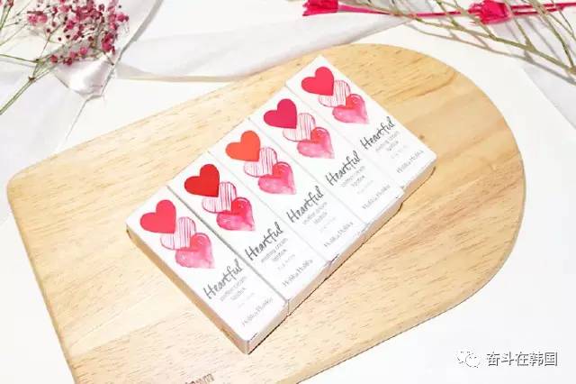 韩国口红平价粉色管,什么牌子的口红平价又好用