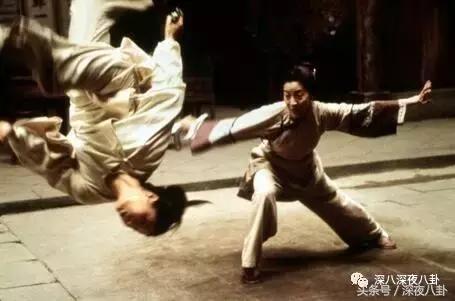 增肥减肥、带大姨妈跳冰湖、拍打戏骨折，众多工种里当演员最吃力