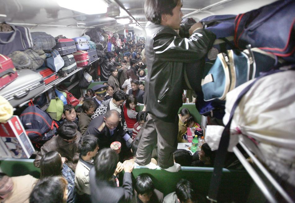 过年回家难买票吗,过年回家不容易