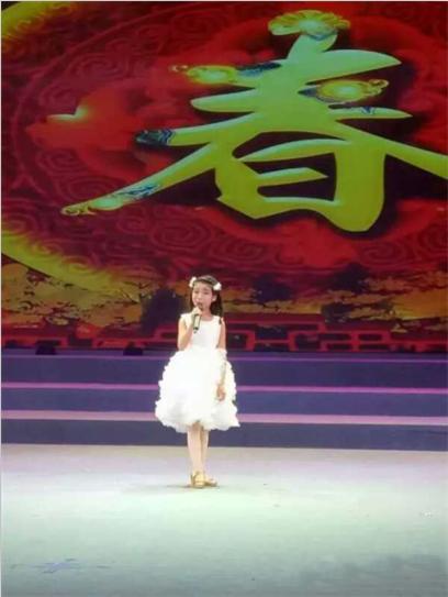 天使新星文化传媒小明星代言人之任怡嘉、王菁昕