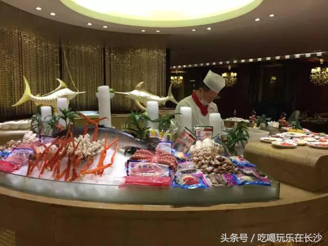 在长沙吃顿烧烤200元够吗,长沙去吃湘菜吃到饱大概多少钱