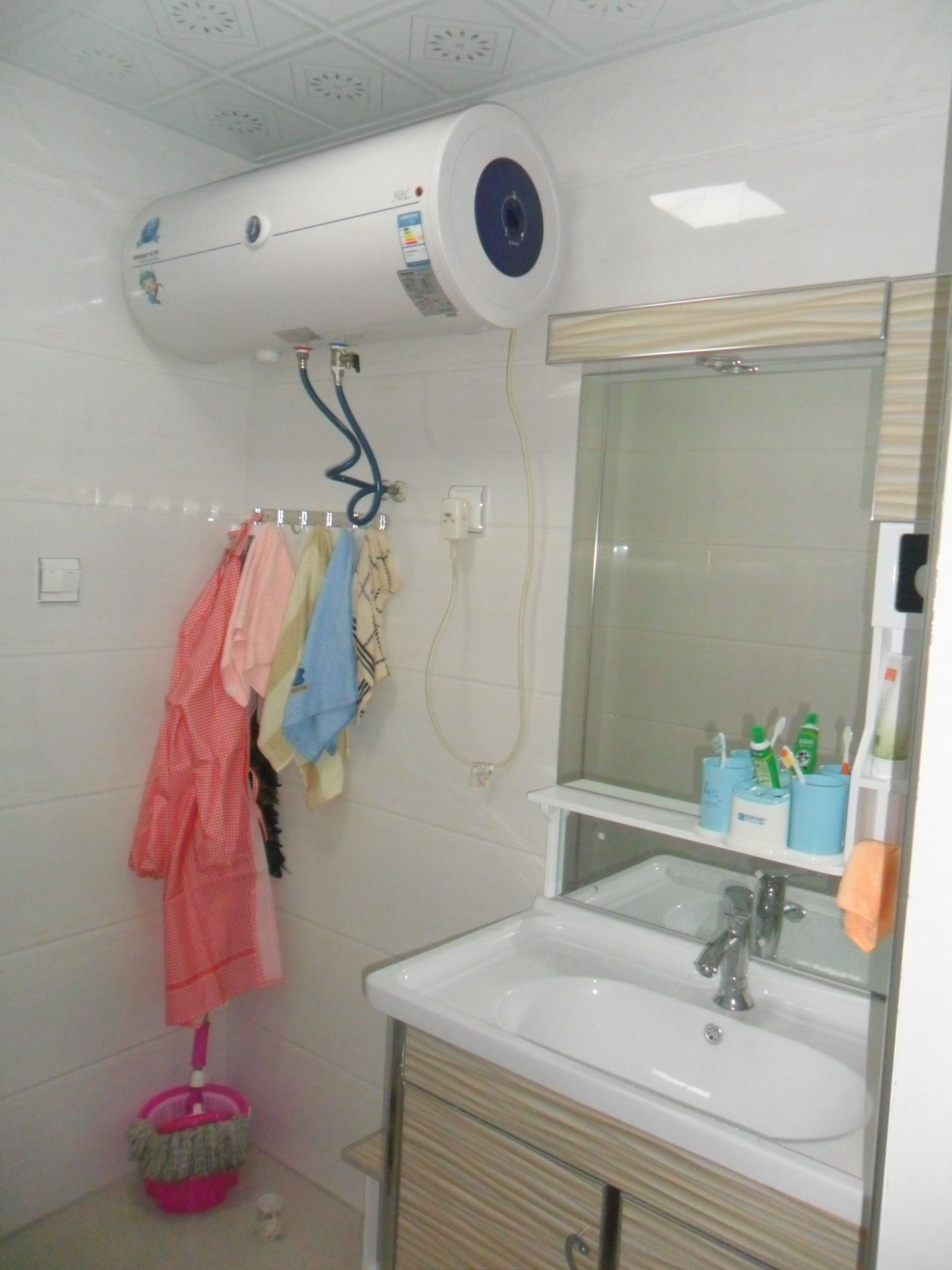 装修房子没有预留洗拖把池怎么办,老公房装修要换掉铸铁污水管吗