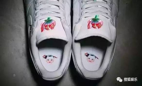 大牌鸡年限量,奢侈品大牌狗年限量版