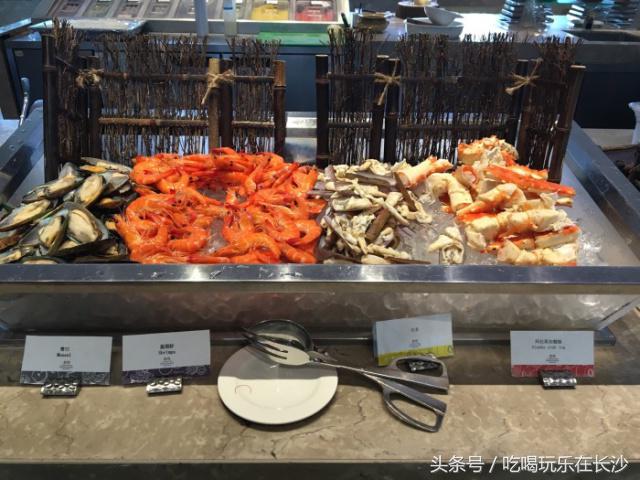 在长沙吃顿烧烤200元够吗,长沙去吃湘菜吃到饱大概多少钱