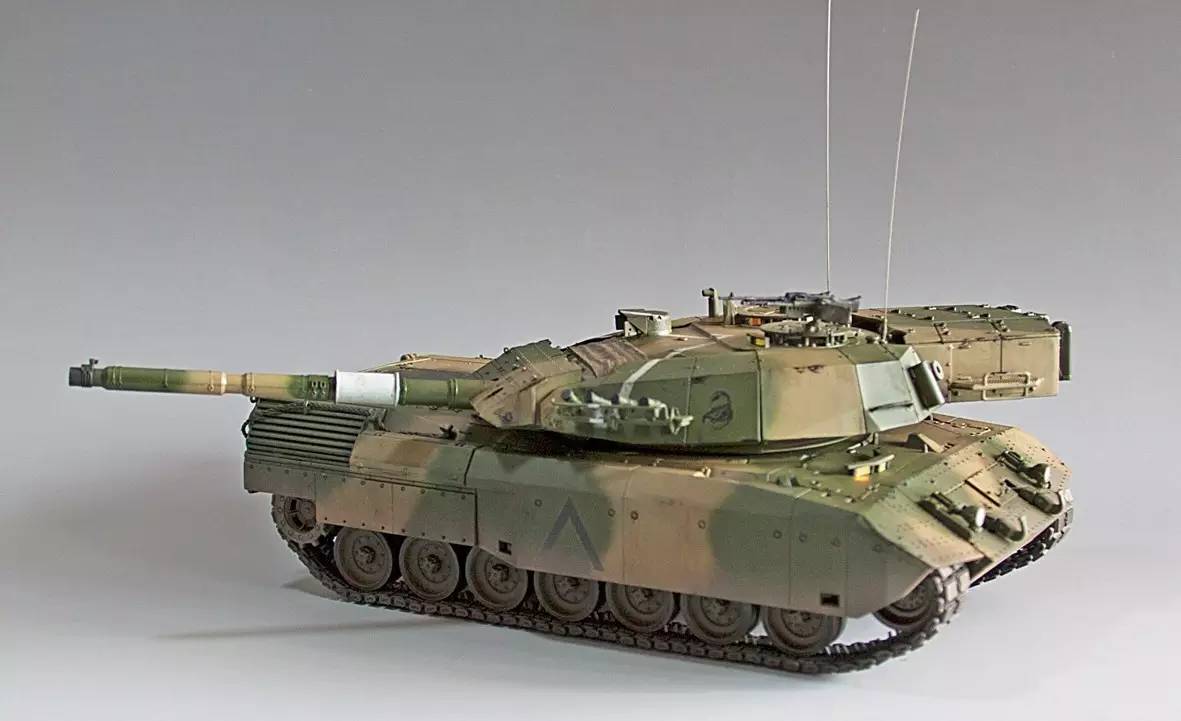 装甲无用论,装甲无用论导弹万用论