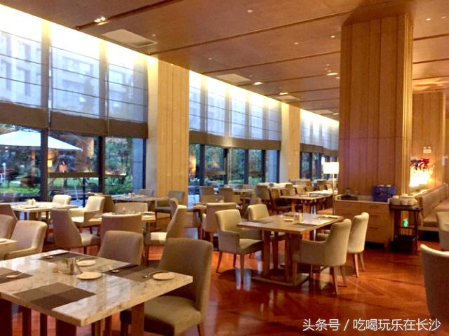 在长沙吃顿烧烤200元够吗,长沙去吃湘菜吃到饱大概多少钱