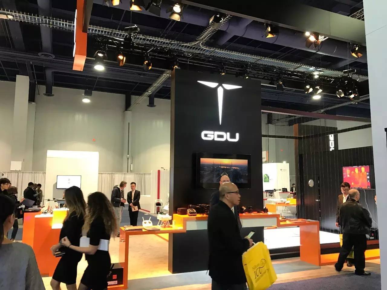 ces第二天多少分,ces2022回放