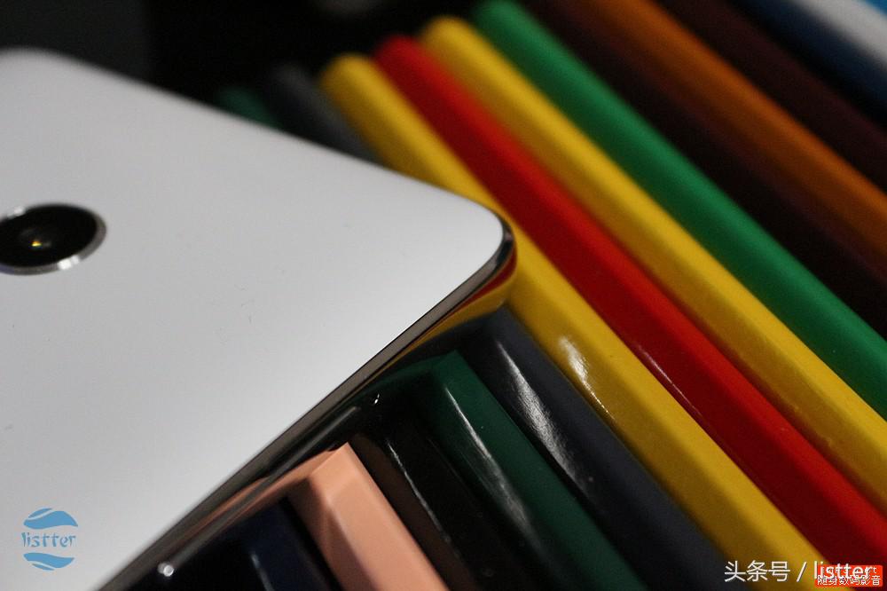 为信仰充值究竟值不值？看镜面不锈钢版锤子M1L测评