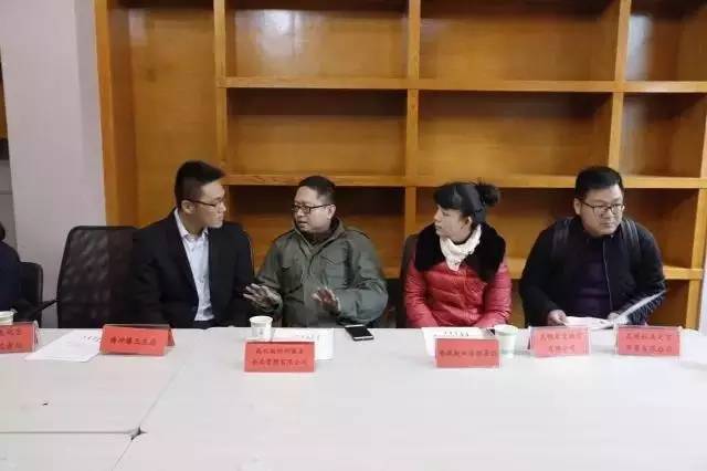 云南旅游购物的翡翠能退吗,云南旅游购物翡翠是真的吗