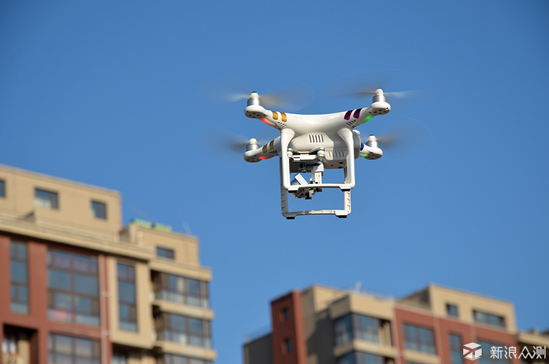 无人机也能拍电影大片儿，大疆精灵34K体验评测