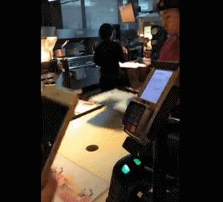 applepay出问题手机自动重启,applepay显示正在更新卡片