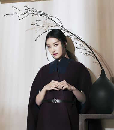 国字脸头发怎么剪好看,50-60岁国字脸女性适合中短的发型