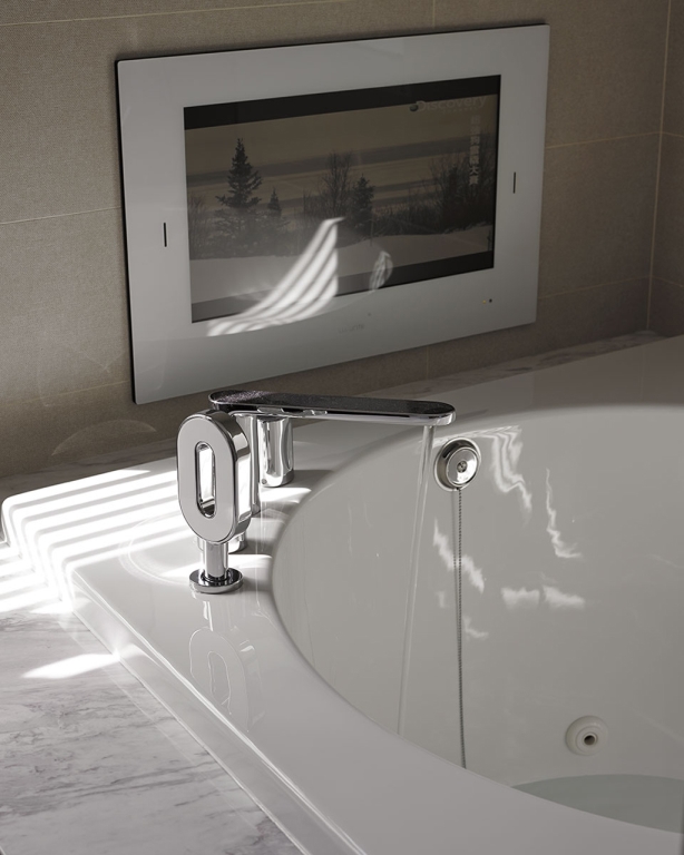 浴缸买大还是买小,浴缸买椭圆还是方的好