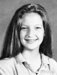 凯特哈德森墨镜遮面,凯特哈德森红毯秀