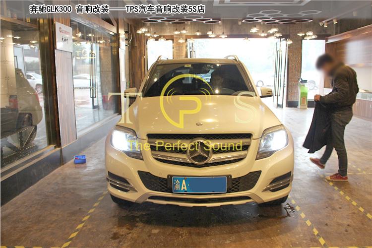 奔驰glc300音响改装方案南京,奔驰glk300原车音响功放