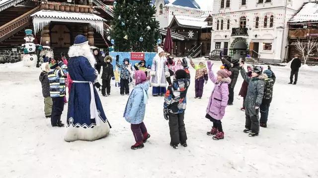 带三个美女自驾中国,自驾房车欧洲之旅
