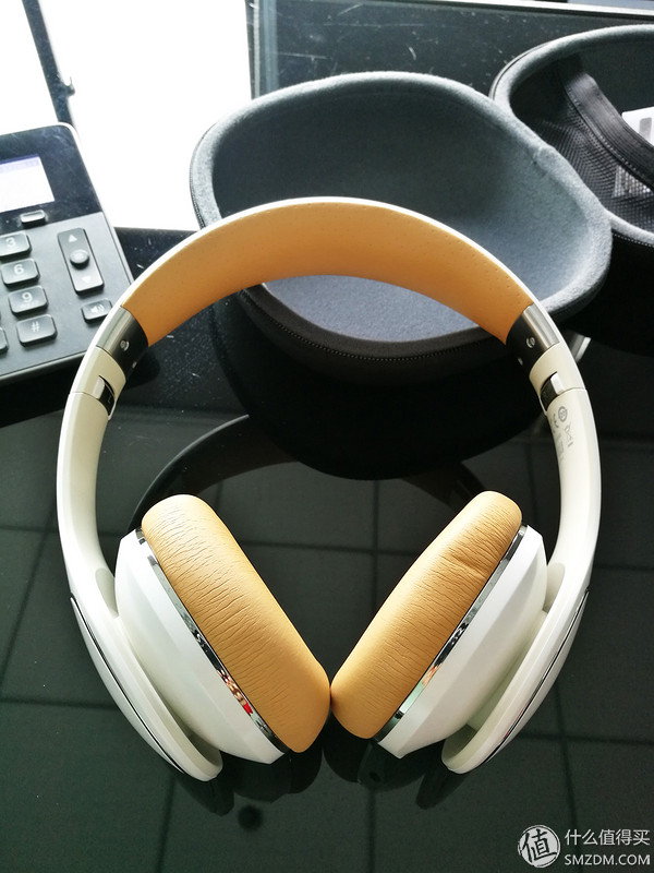 有颜值，有实力否？三星LevelOn头戴式耳机