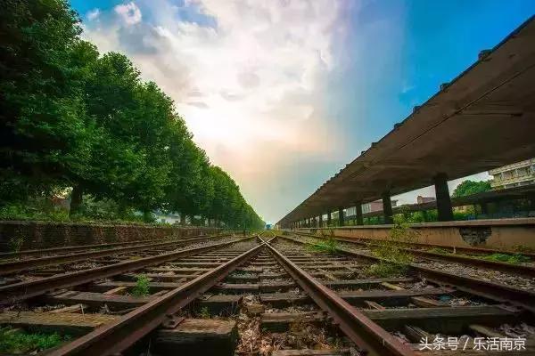 南京房价跌得最多的是哪个小区,南京目前最新房价的平均价