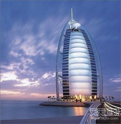 最高818米！迪拜让世界叹服的逆天建筑