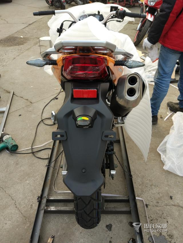 涓囬噷涔嬭濮嬩簬鍘熺偣,2022娆惧畻鐢宠禌绉戦緳rx1s250