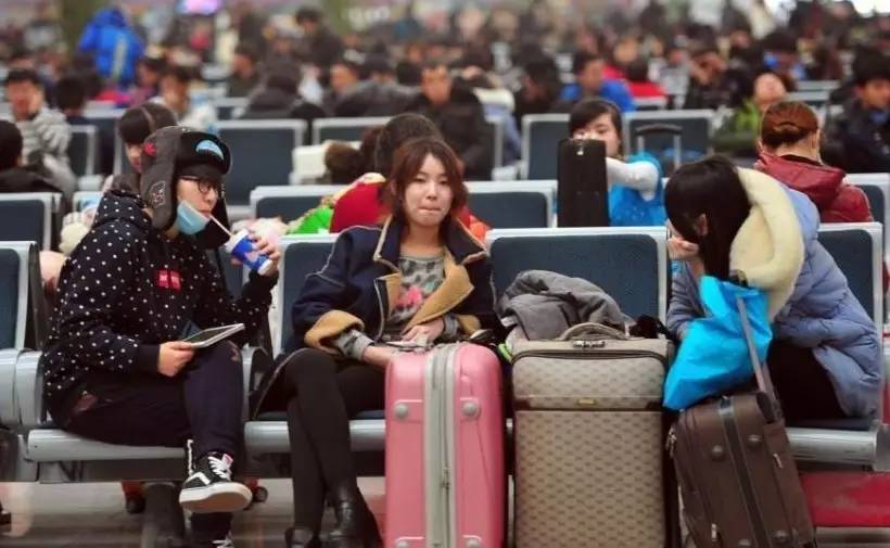 今年春运火车票涨不涨价,春运抢火车票用哪个系统抢得最快