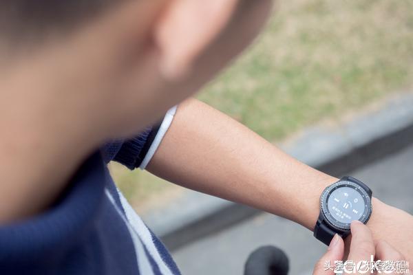 top gear第22季完美巨蛙 (三星智能手表gears3现在还可以吗)