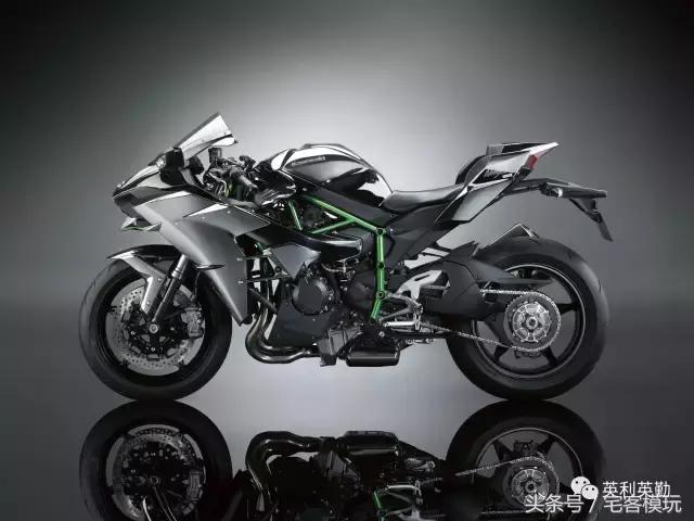川崎kawasaki摩托车拼装,田宫川崎h2模型拼装过程