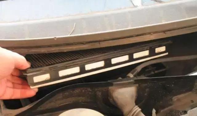 长安unit空调滤芯在哪个位置 (林肯mkc空调滤芯装在什么位置)