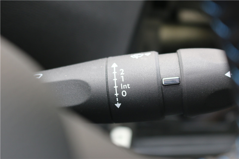 标致308改畅影10.2寸横屏机，2017就这么任性