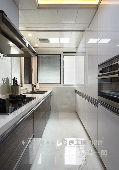 乍一看黑乎乎一片类似何以笙的家杭州江南文苑大户型装修