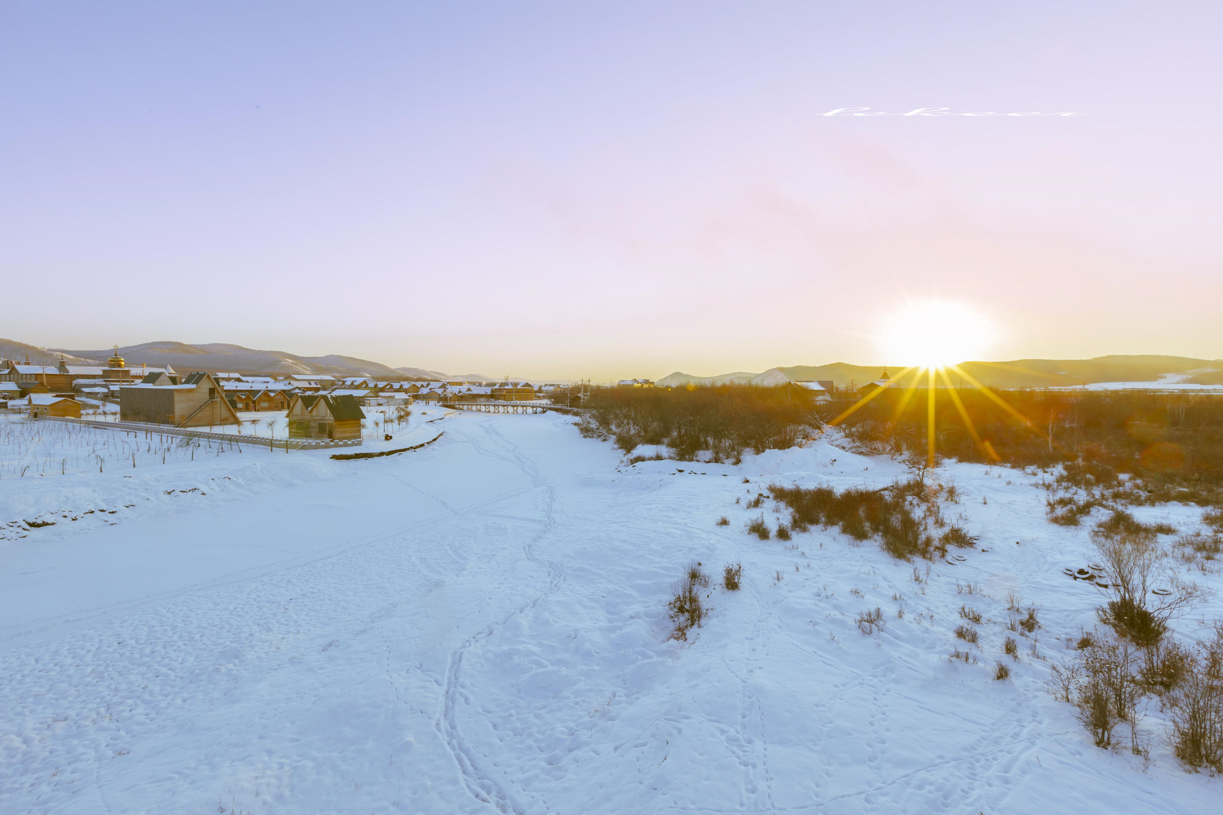搭眼一看欧洲人一开口居然东北话嘎嘎冷！呵呵，它叫恩和！