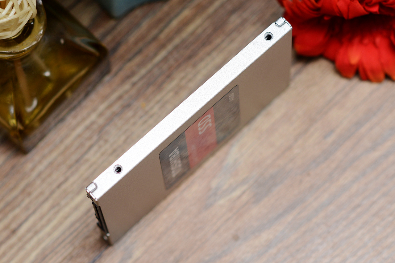 东芝kbg40zns512g固态硬盘怎么样,东芝kbg40zns固态评测