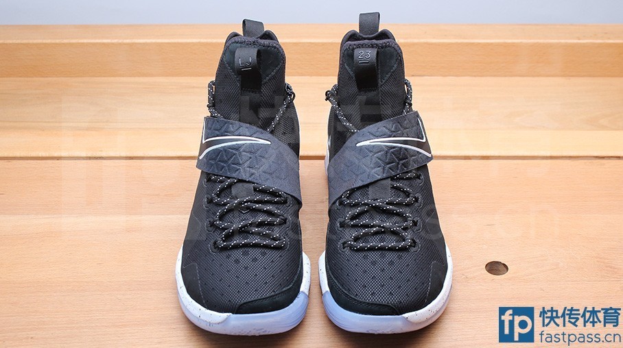 以柔克刚—LEBRONXIV詹姆斯14*开代**箱