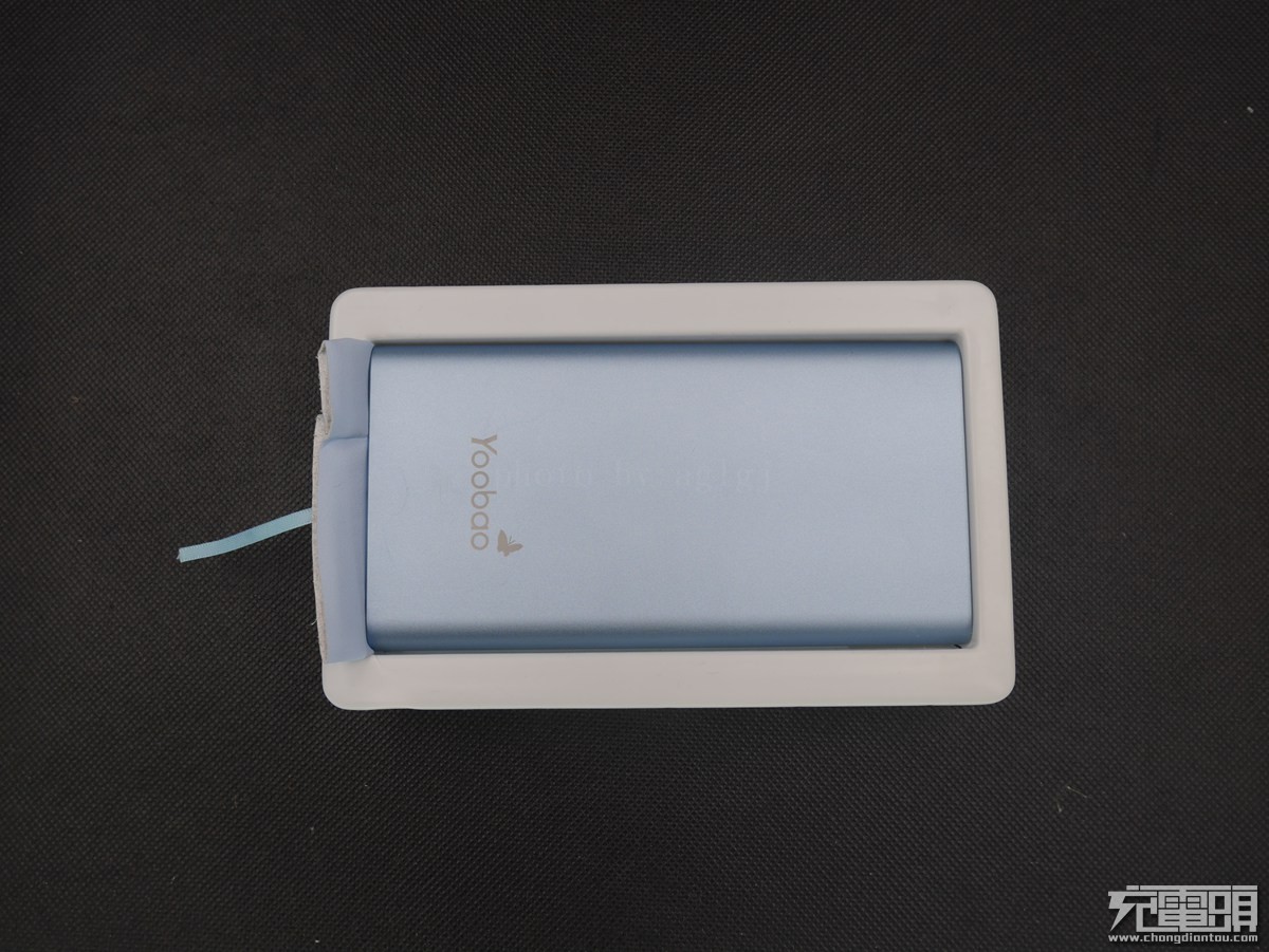 羽博1000w移动电源,羽博20000毫安充电宝自带线评测