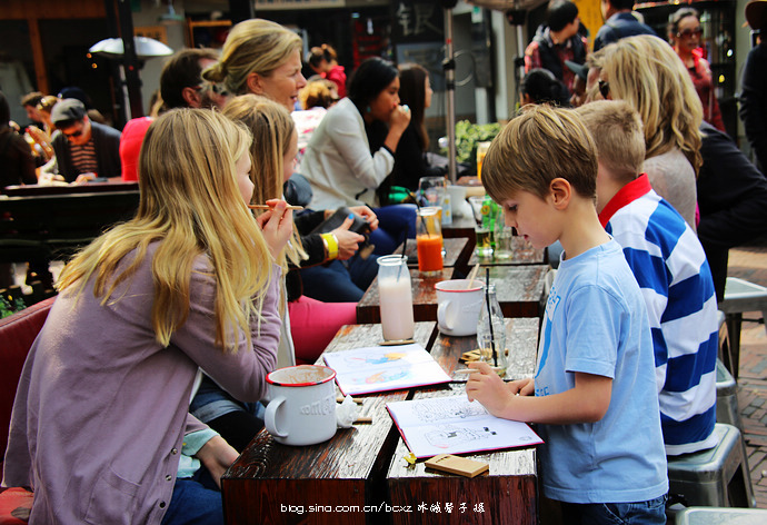 上海田子坊有什么有特色的店,田子坊在上海什么位置