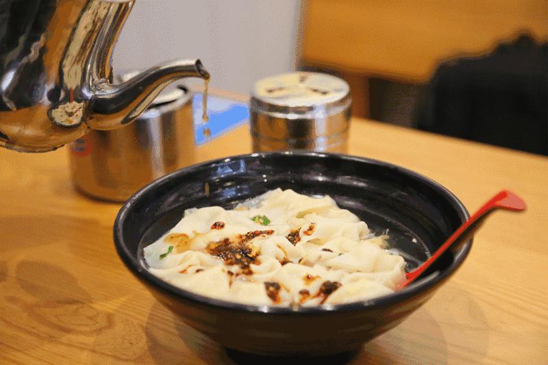 魔都最好吃的小吃街,上海梦花街馄饨哪家好吃