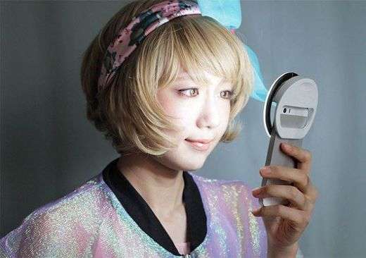 最新的自拍神器,女生必备的自拍神器