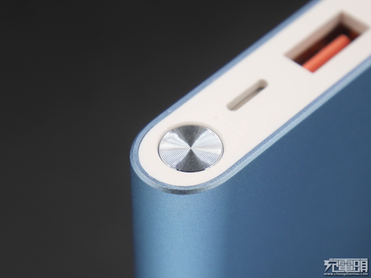 羽博1000w移动电源,羽博20000毫安充电宝自带线评测