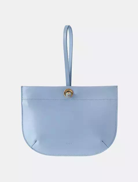 鬼怪剧终，那些美貌的包包却让女王完全停不下来种草