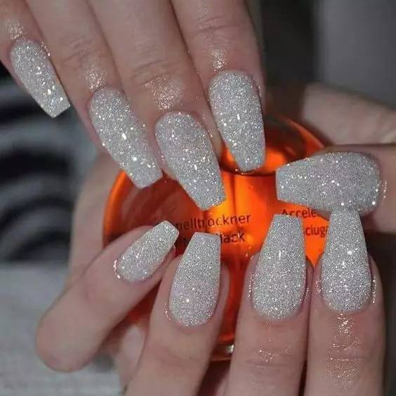 48款热门款显白新年红美甲合集,美甲48种款式图