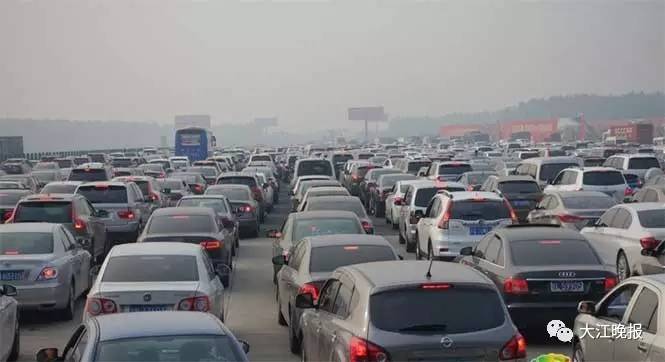 芜合高速公路最新视频,芜合高速国庆拥堵时间段